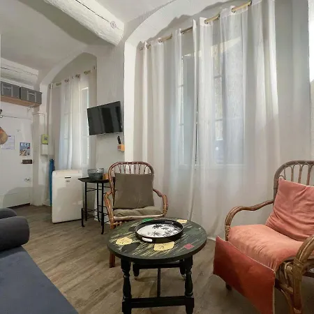 Modern Old Town 니스